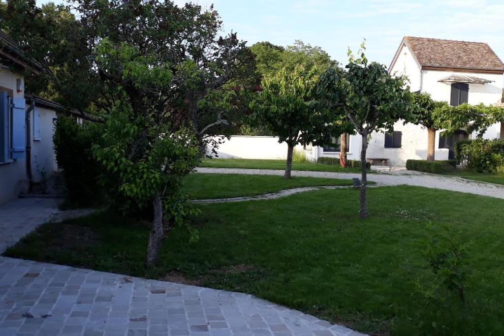 Willa Les Annexes Verdun-sur-le-Doubs Zewnętrze zdjęcie